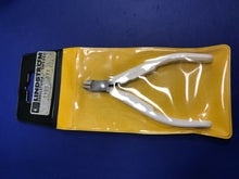 Load image into Gallery viewer, LINDSTROM 7191 Supreme Flush Cutter Box Joint Taper Head Diagonal Side