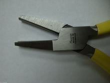 Load image into Gallery viewer, FavoriteUSA Concave/Half Round Ring Bending Plier 6-1/2