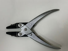 Load image into Gallery viewer, Parallel Plier 5-1/2" Inch 140mm Long Flat Smooth Plastic Jaws With Spring