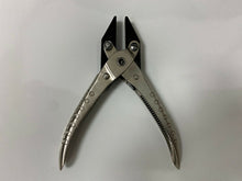 Load image into Gallery viewer, Parallel Plier 5-1/2" Inch 140mm Long Flat Smooth Jaws With Spring