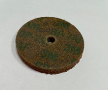 Load image into Gallery viewer, 3M Scotch-Brite™ GENERAL PURPOSE Unitized Wheel 2" x 1/4" x 1/4,7A FN,11000RPM