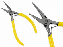 Load image into Gallery viewer, GERMAN STEEL 4-1/2" CHAIN NOSE PLIER SMOOTH JAWS BOX JOINT HIGH QUALITY PLIERS
