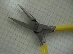 FavoriteUSA Miniature Chain Nose Plier Smooth Jaws 4-1/2" Box Joint High Quality