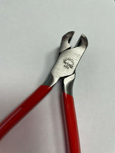 Load image into Gallery viewer, VIGOR # 405 -5&quot; Long- End cutting Pliers - Made In Sweden
