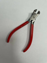 Load image into Gallery viewer, VIGOR # 405 -5&quot; Long- End cutting Pliers - Made In Sweden
