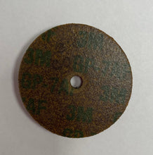 Load image into Gallery viewer, 3M Scotch-Brite™ GENERAL PURPOSE Unitized Wheel 2&quot; x 1/4&quot; x 1/4,7A FN,11000RPM

