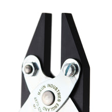 Load image into Gallery viewer, MAUN PARALLEL PLIER 5&quot; (125mm) Flat Nose Smooth Jaws 4870-125
